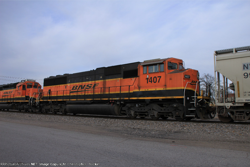 BNSF 1407